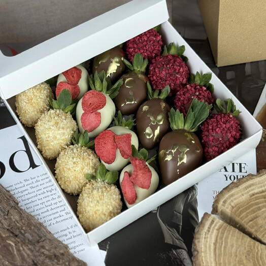 GARDEN - chocolate covered strawberries