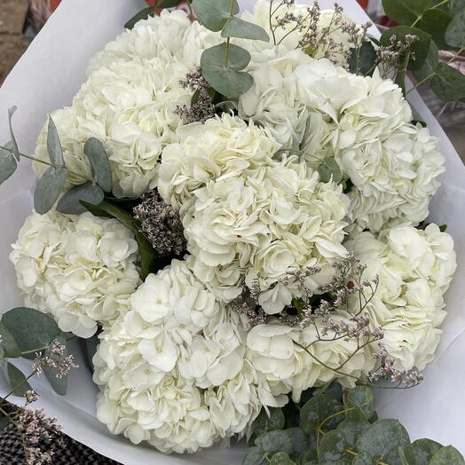 Hortensia white bouquet