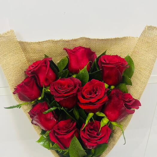 12 Red Roses Bouquet And Chocolates