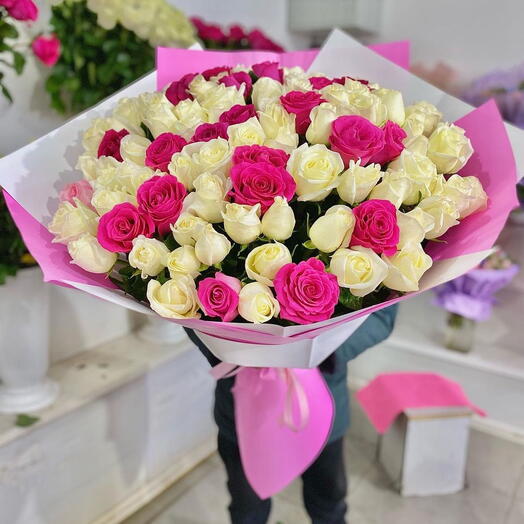 Pink and white bloom Rose Bouquet