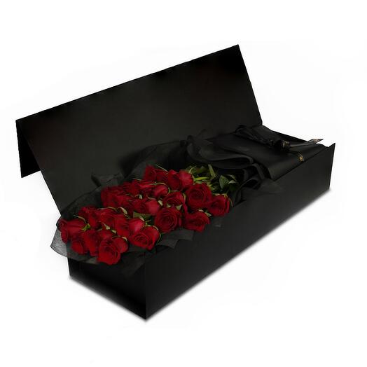 Fresh Roses in a long Box - Small