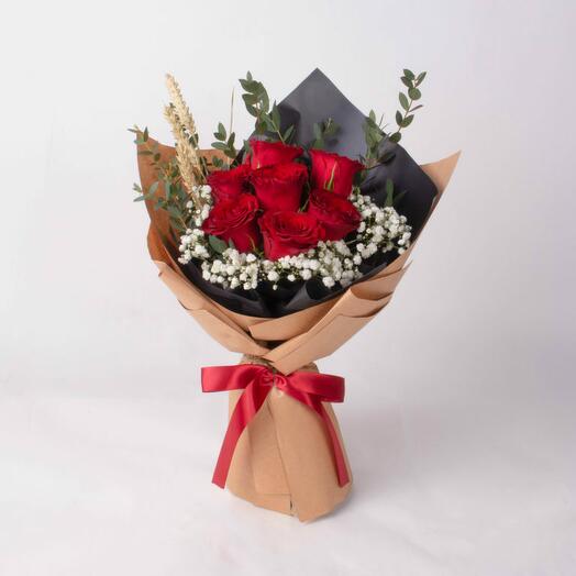 7 Red Roses With Gypso   leaves
