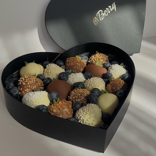 Клубника в шоколаде Heart S ассорти