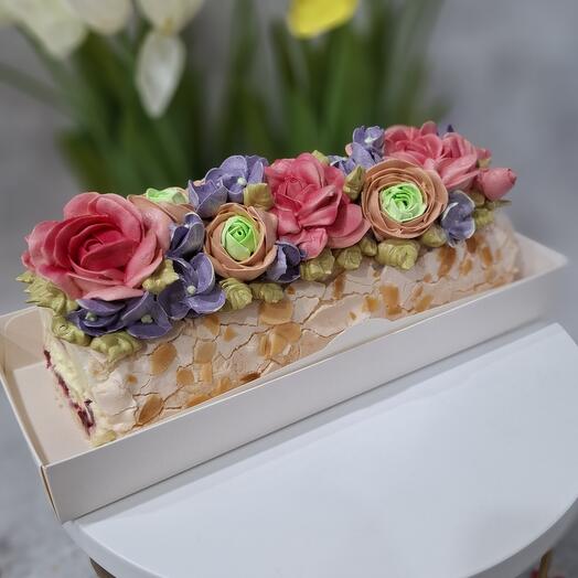 Фисташковый меренговый рулет