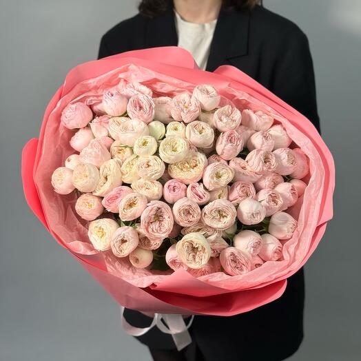 Mono bouquet of peony-like spray roses Mansfield Park 25