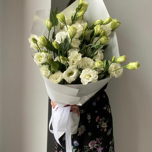 Белые эустомы 9 шт