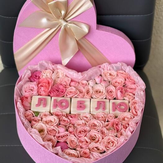 Цветы в коробке💕💕💞