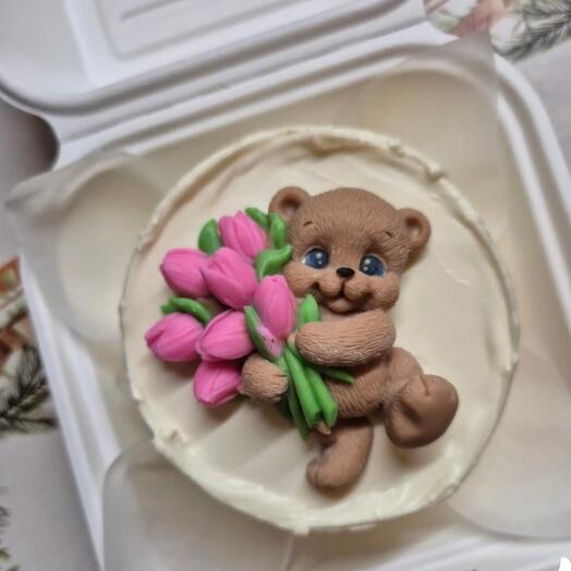 Бенто торт с мишкой на 8 марта ( можно добавить надпись)