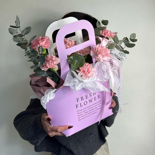 Potseluy&Flower