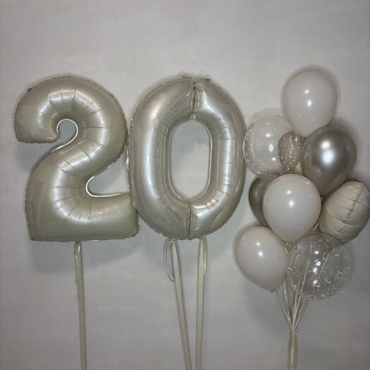 Фонтан шаров на 20 лет