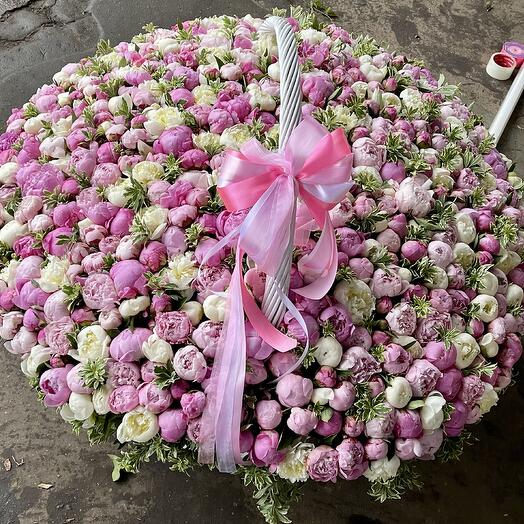 Peonies Sarah Bernhardt, Duchess and Alexander Flaming in the basket