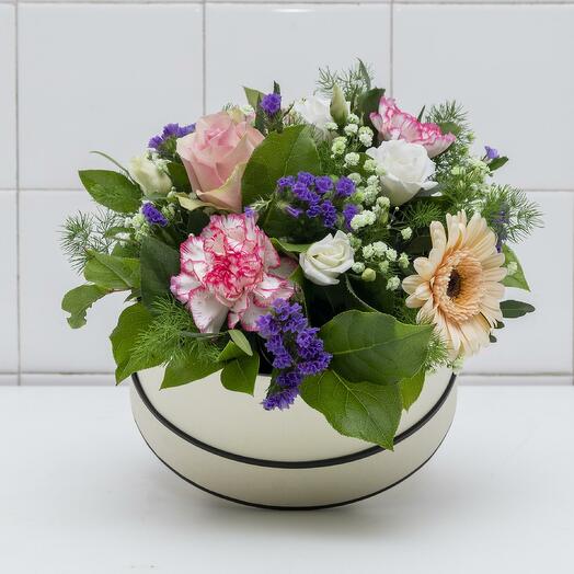 Mixed flowers in a hatbox