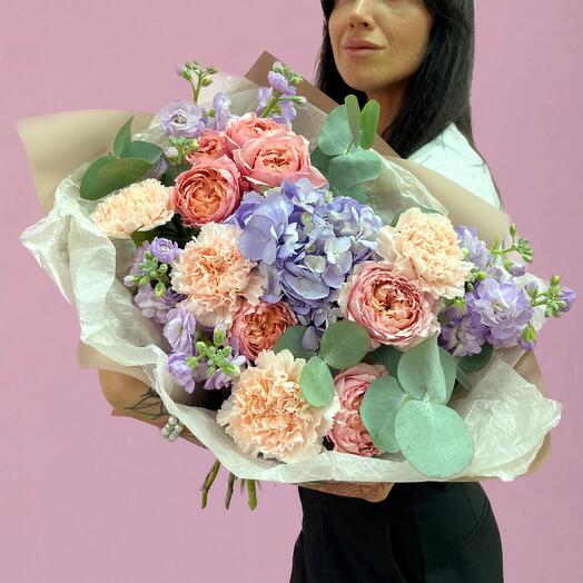 Ramo de Soho de flores varietales de élite 💕