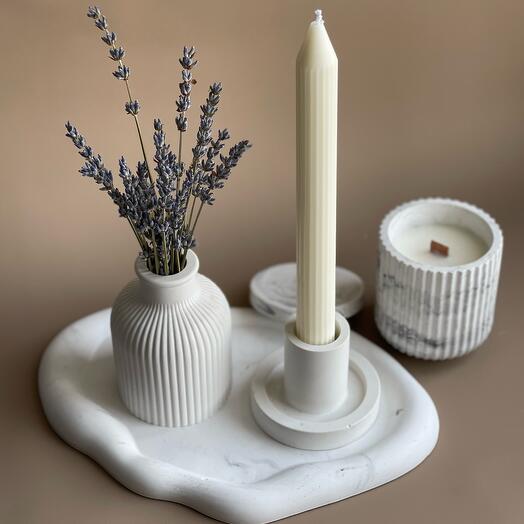Gentle Flowers Lessner