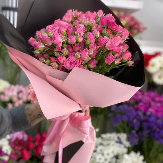 Pink mini rose bouquet