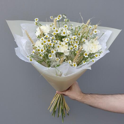 Chamomile and wheat