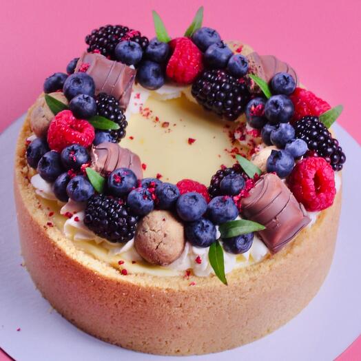 Cheesecake New York with berries