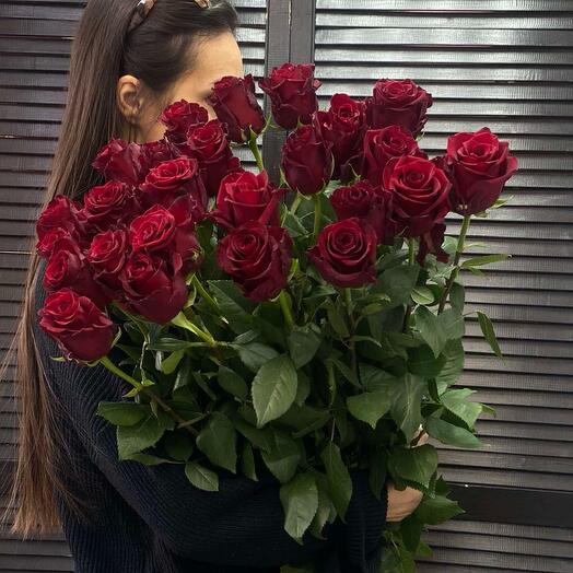 Букет из 25 красных роз 100 см