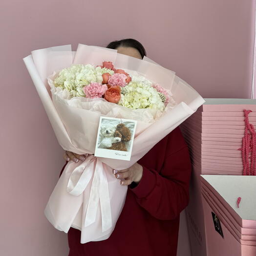 PIONFLO FLOWER SHOP