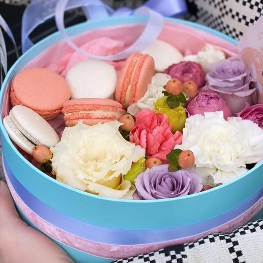 A box of cakes