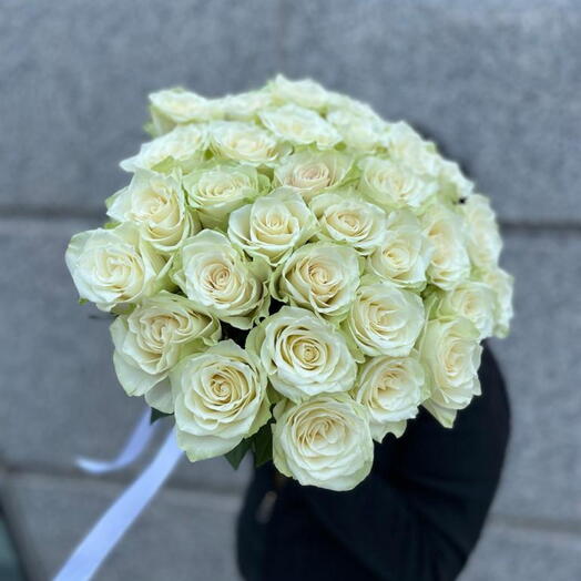 35 white rose bouquet Athena