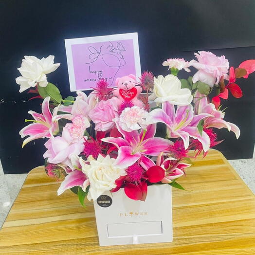 Emirati womens day flowers