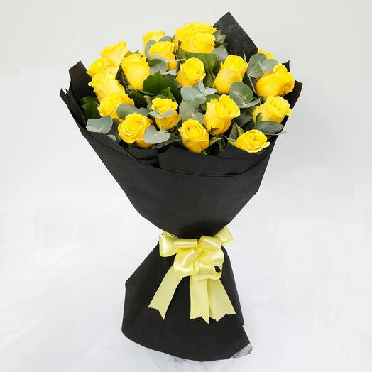 Sunshine Elegance: 20 Yellow Roses Bouquet