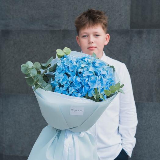 Синяя гортензия