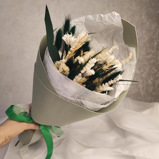 Букет сухоцветов "Шепот листвы "