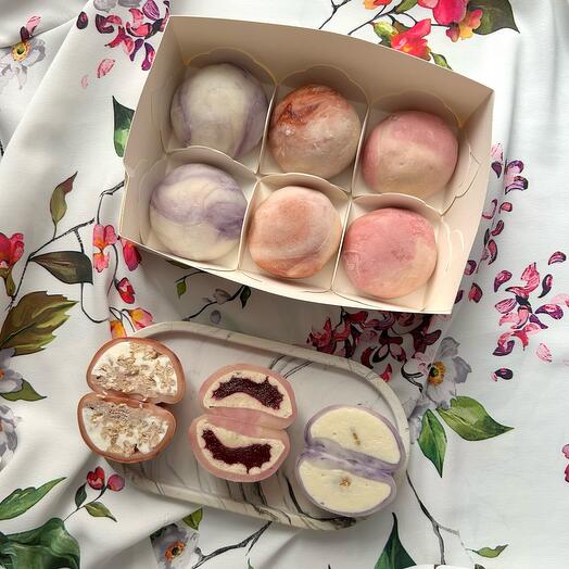 Ассорти моти со вкусами Киндер кантри, Вишневая халва, сыр Омичка, 6 шт