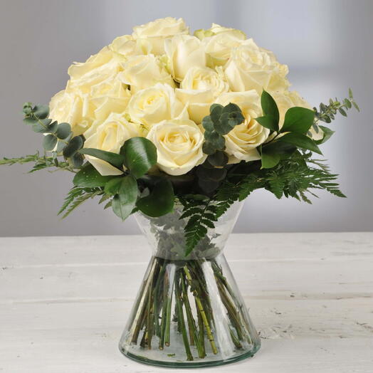 All White Luxury Rose Boouquet