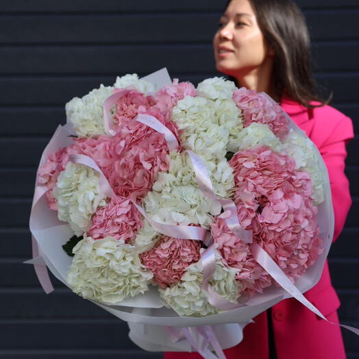 Вау букет из Гортензии