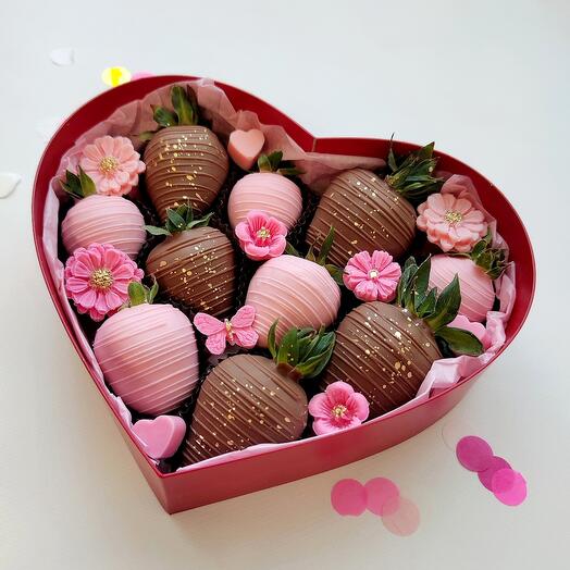 Клубника в шоколаде для девушки, девочки, мамы