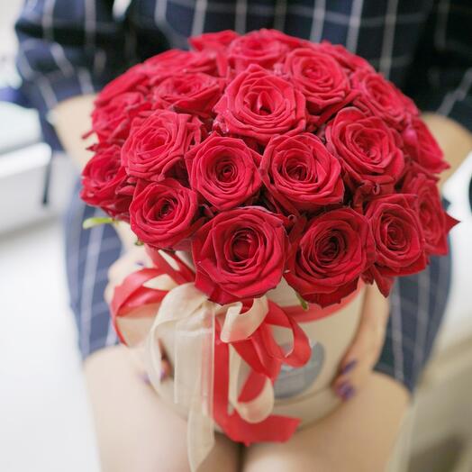 Rosas rojas en Caja