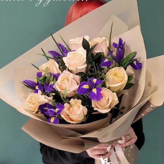 Peach bouquet with irises