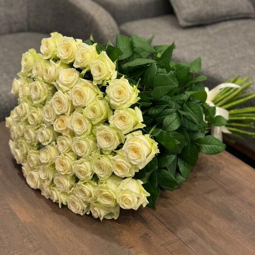 Букет из белых роз 008