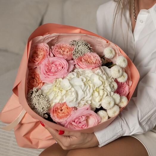 Powdery bouquet with hydrangea FT1075