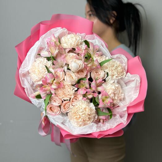 Original bouquet with alstroemeria, roses and dianthus