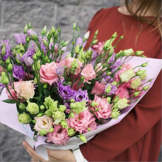 A chic mix of eustoma🥰