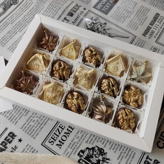 Конфеты С Крещением (фисташка, малина, пралине, карамель, белый и молочный шоколад)