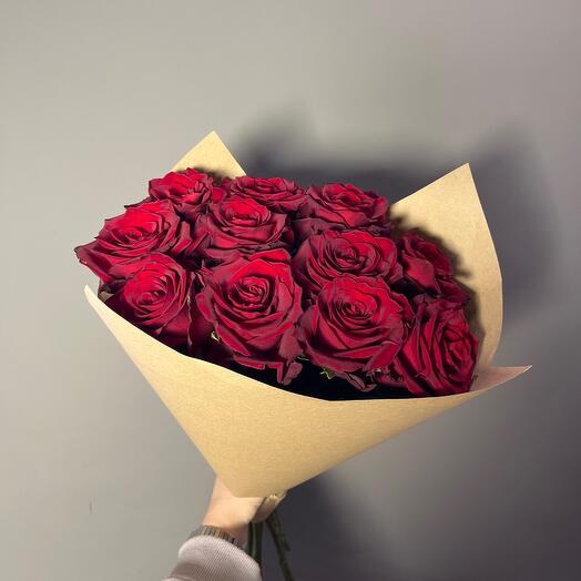11 red roses in the craft