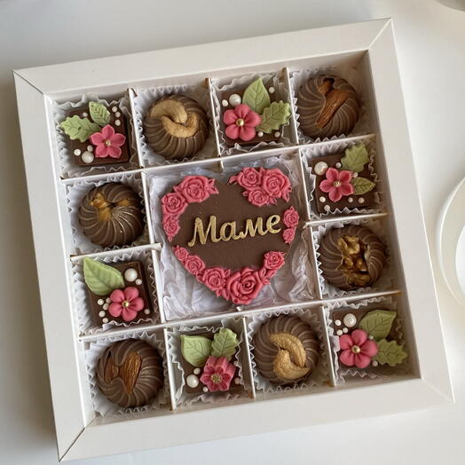 Elena Chocolatique