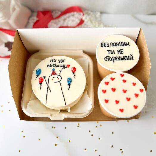 Сладкий набор в подарок на день рождения : бенто-торт + 2 стаканчика cake to go