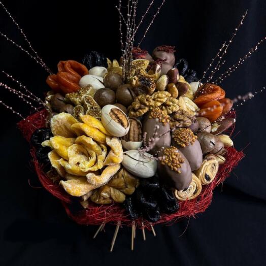 Букет из сухофруктов