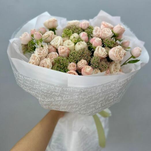 Букет из Спрей Роз 11 Веток от цветочного магазина ОРАНЖ Алматы