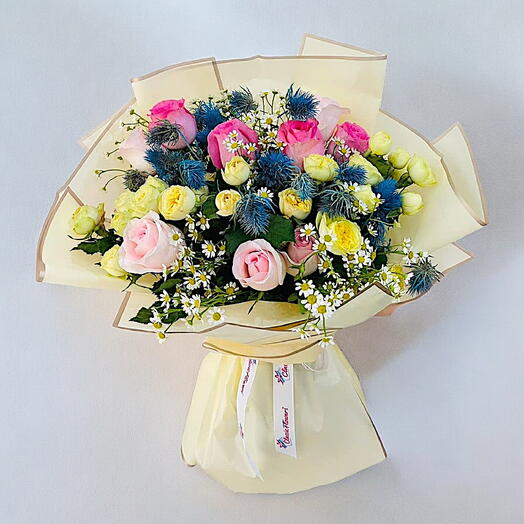 Elegant Revival Rose   Eryngium Bouquet with Yellow Spray Roses