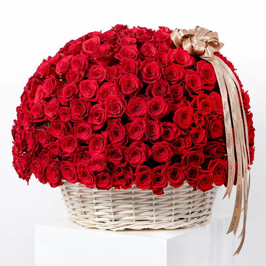 Valemtimes Day Premium Red Roses Basket