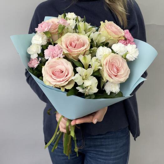 Bouquet with delicate pink roses in a stylish blue package Bouquet 14