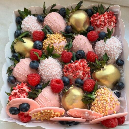 Chocolate-covered strawberries 16 pcs