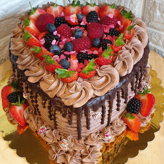 Chocolate and strawberry Valentines day cake